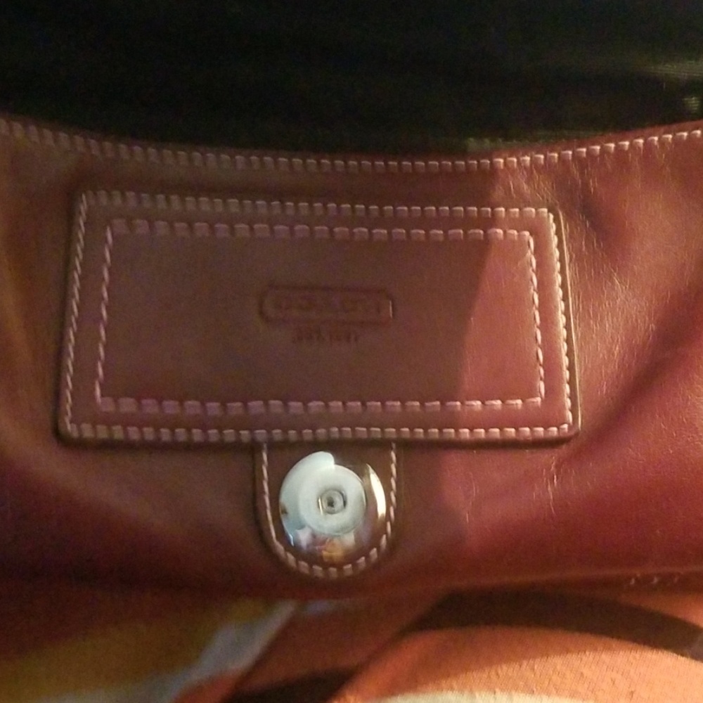Coach purse - Picture 2 of 4